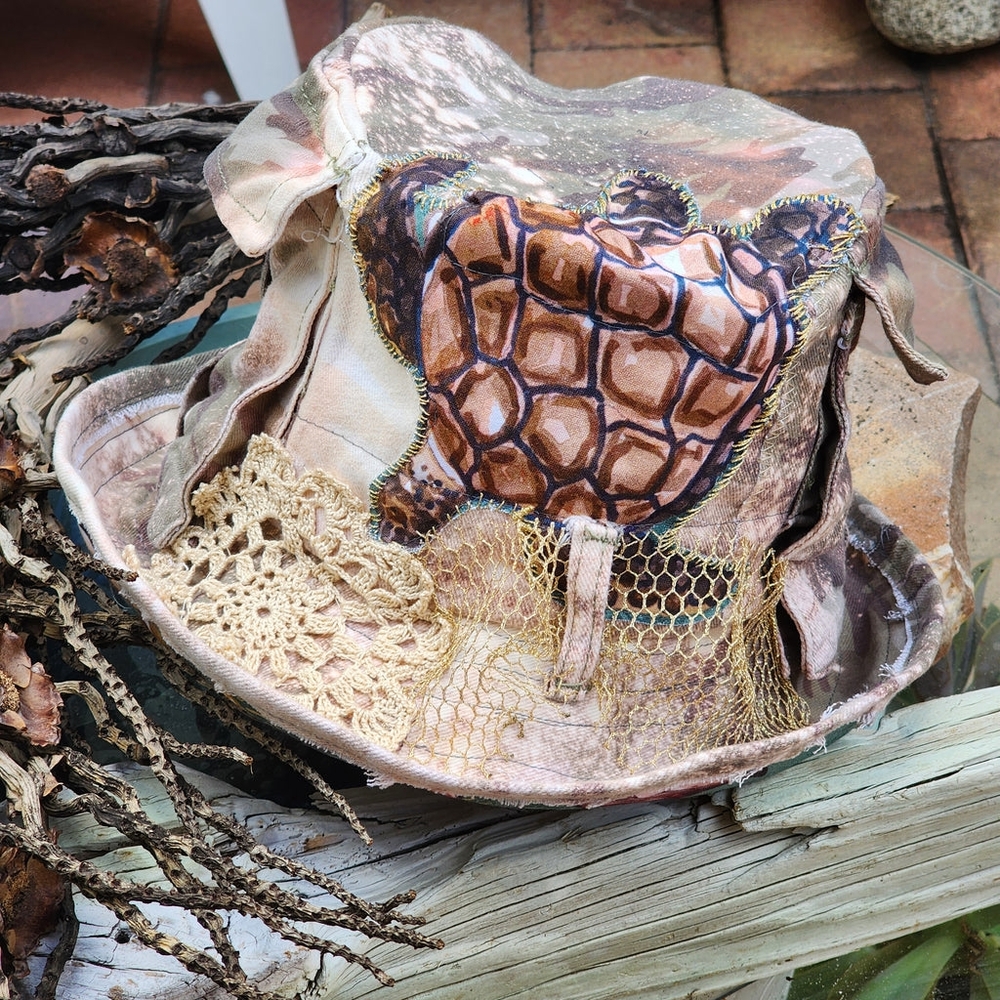 SOLD OUT✅️Designer Top Hat Tropicana Patching Vintage Cotton Turtle